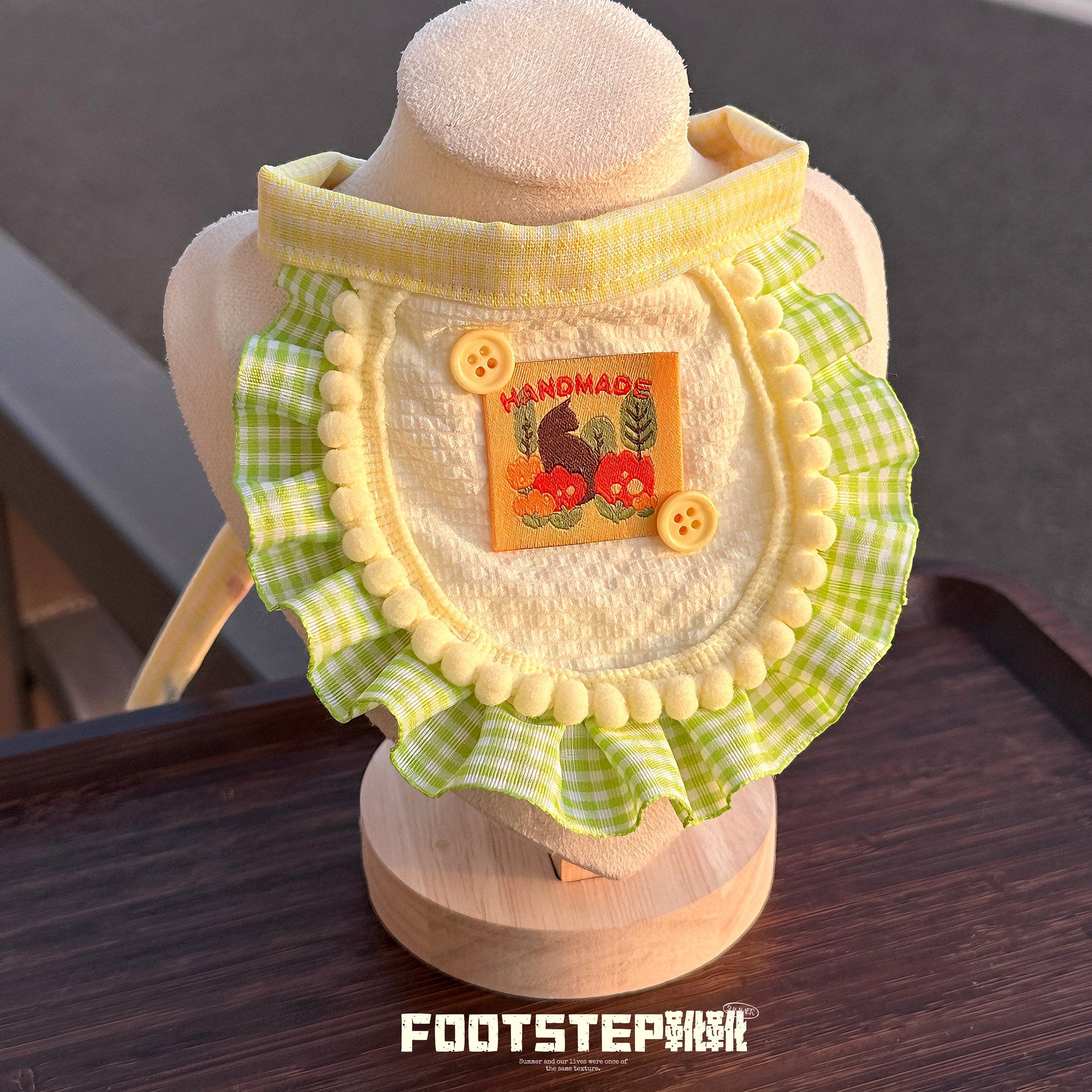 FOOTSTEP - Wildflower Handmade Pet Bib Pet Bibs FOOTSTEP