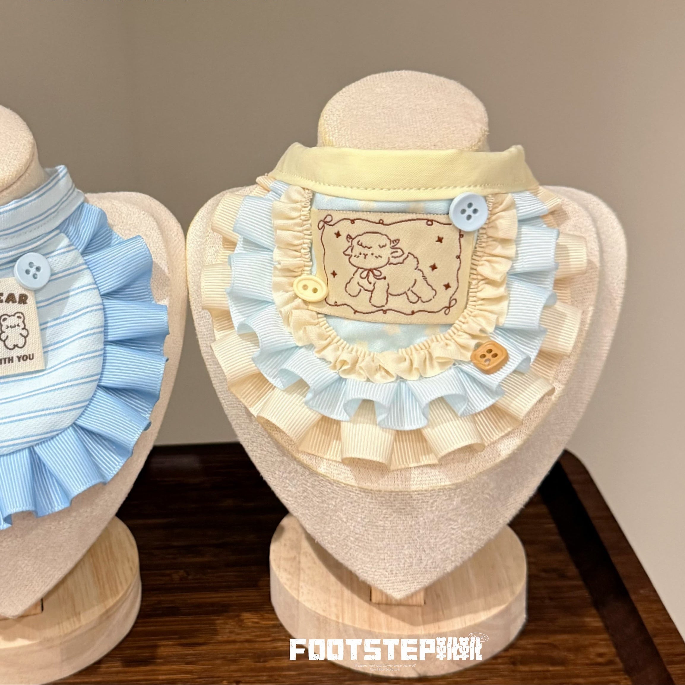 FOOTSTEP - Milky Lamb Triple Ruffle Pet Bib Pet Bibs FOOTSTEP