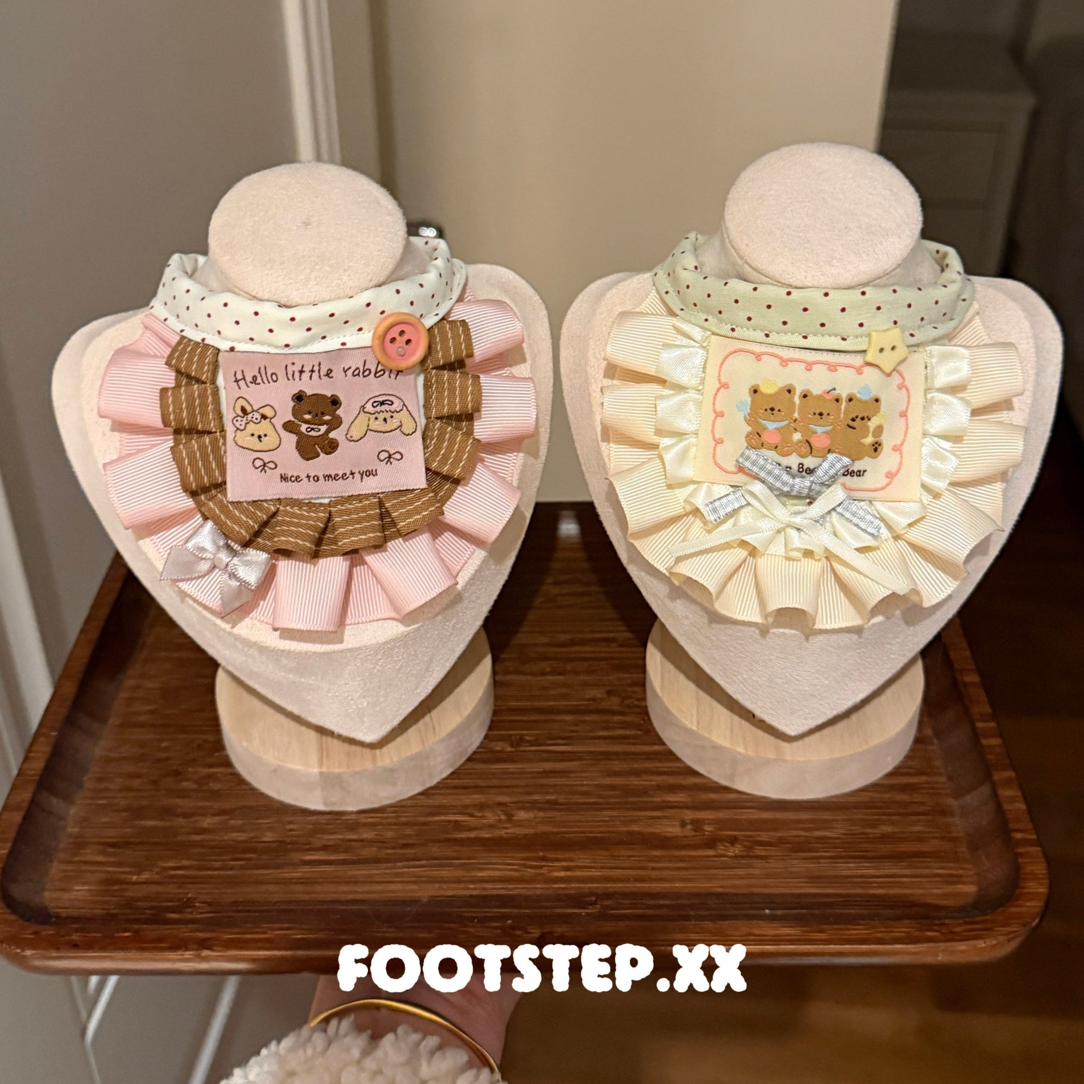 FOOTSTEP - Roll Heart Bear Double Ruffle Pet Bib Pet Bibs FOOTSTEP