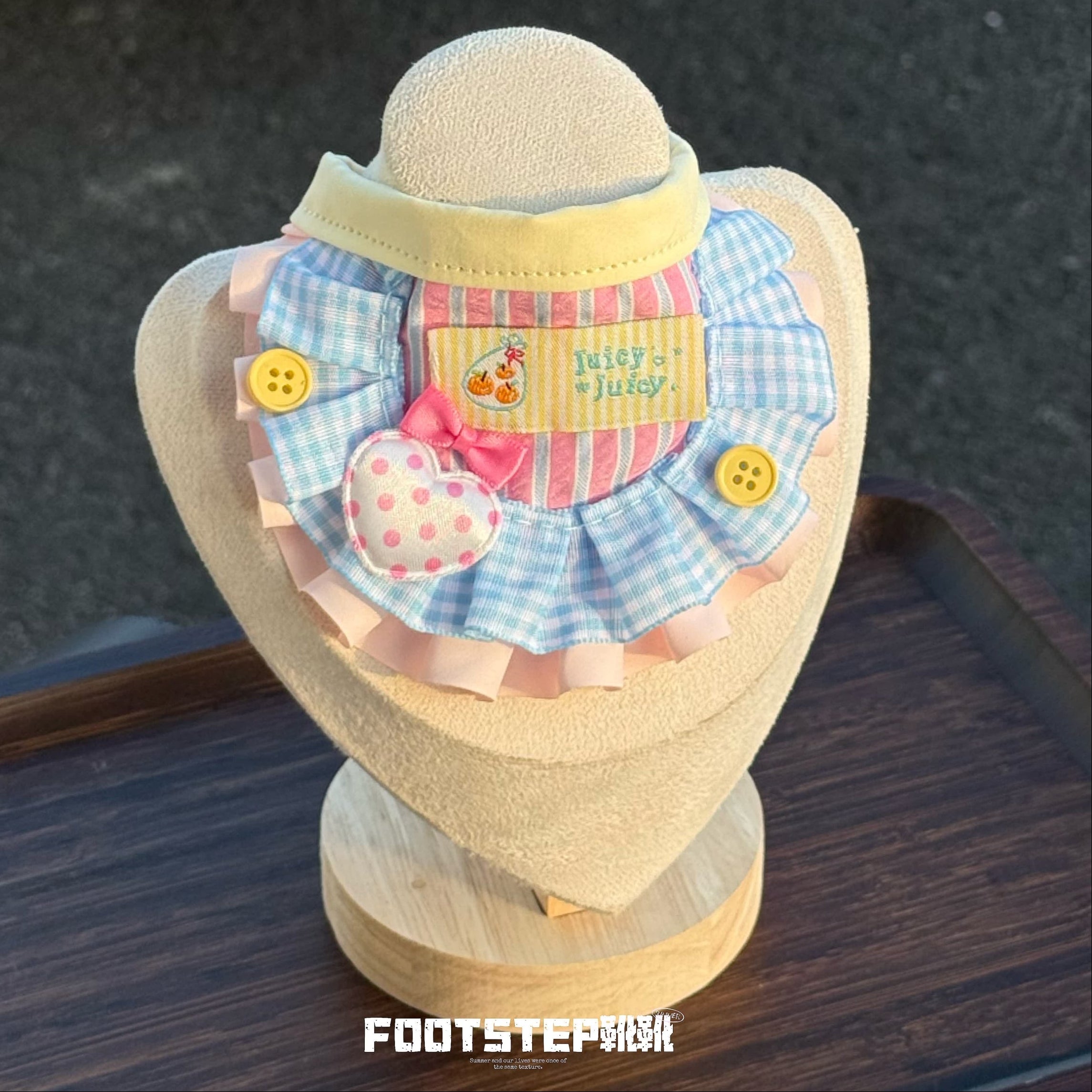 FOOTSTEP - Orange Soda Print Ruffle Pet Bib Pet Bibs FOOTSTEP
