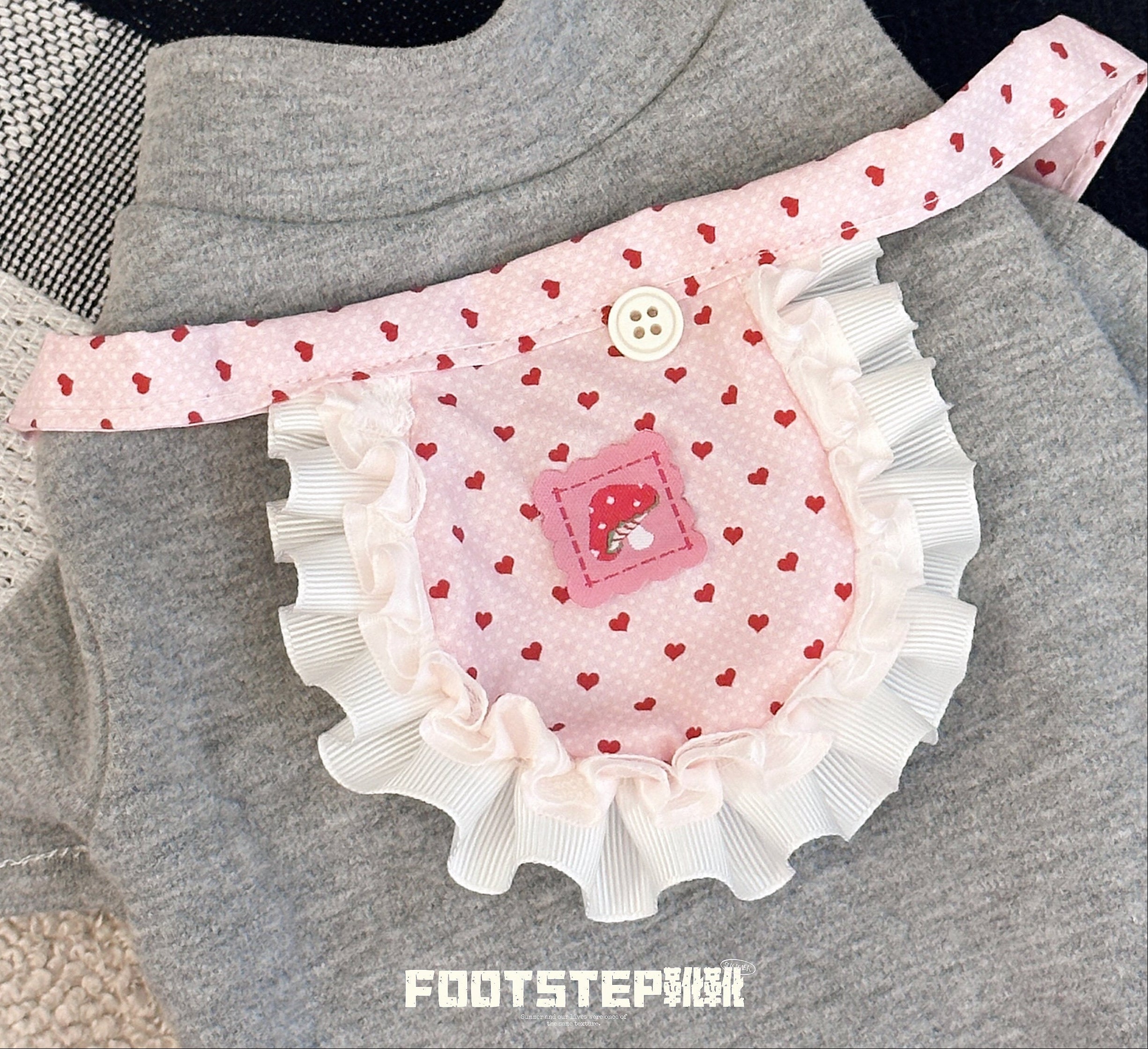FOOTSTEP - Cheese Stick Heart Print Pet Bib Pet Bibs FOOTSTEP