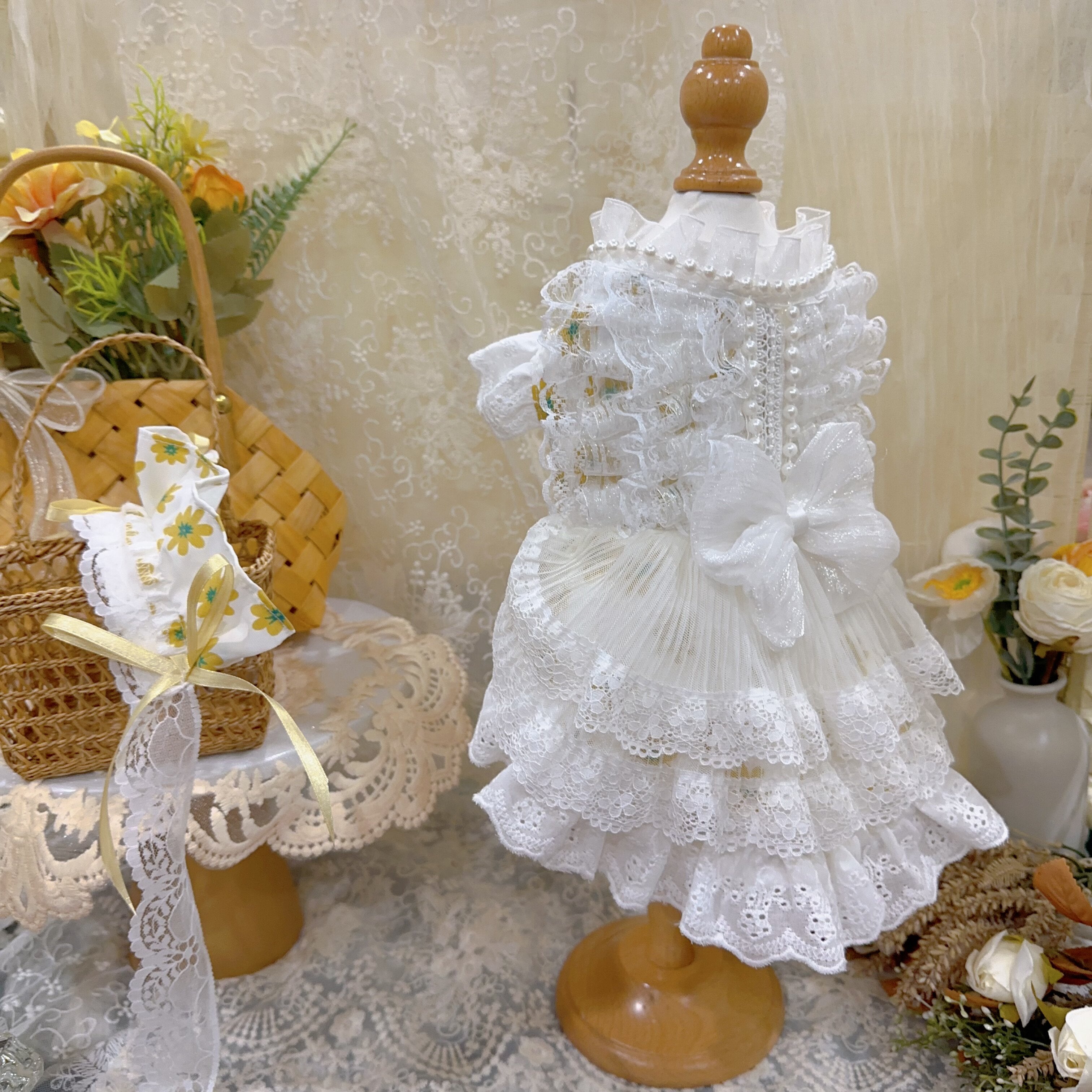 Amya - White Lolita Pet Dress Pet Dress Amya