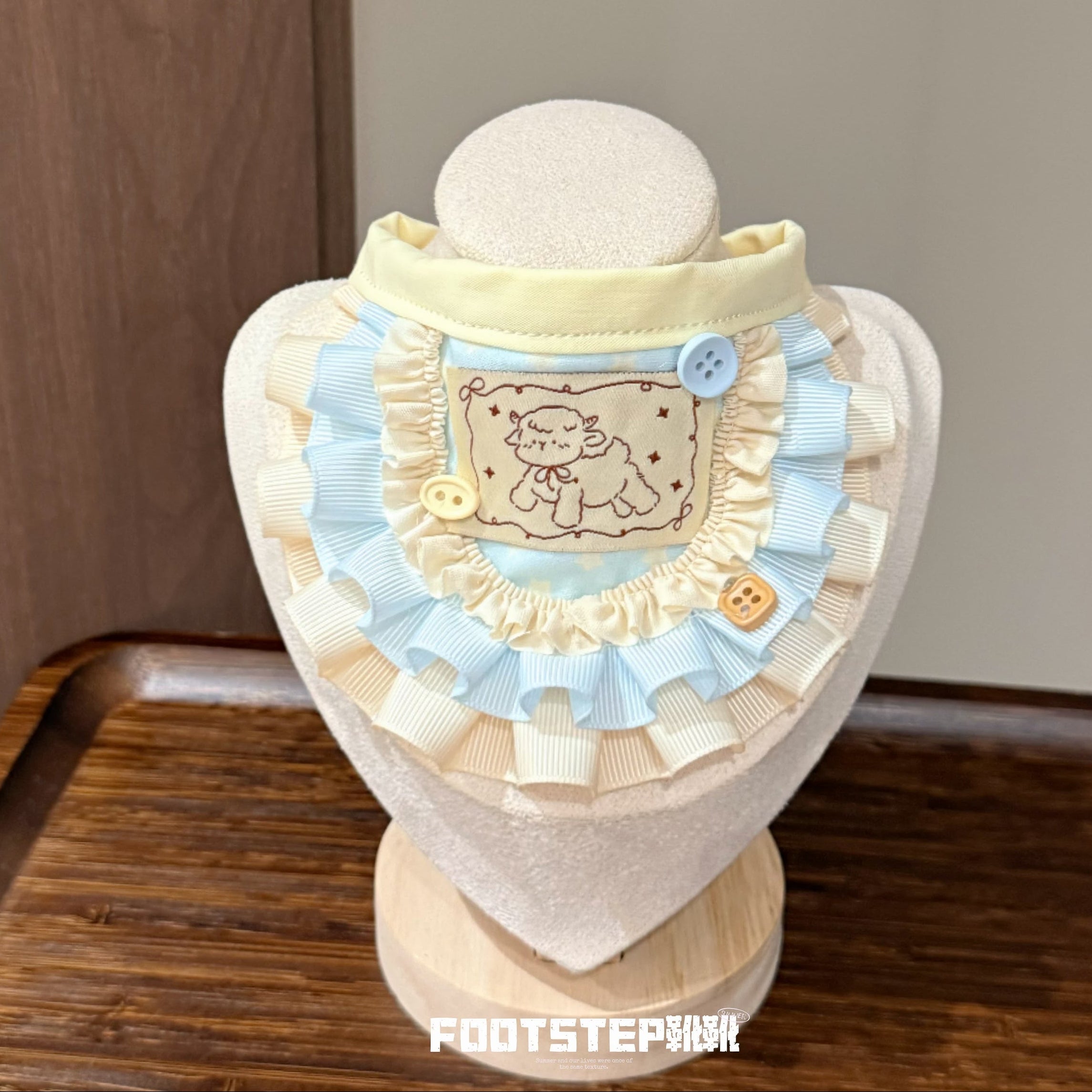 FOOTSTEP - Milky Lamb Triple Ruffle Pet Bib Pet Bibs FOOTSTEP