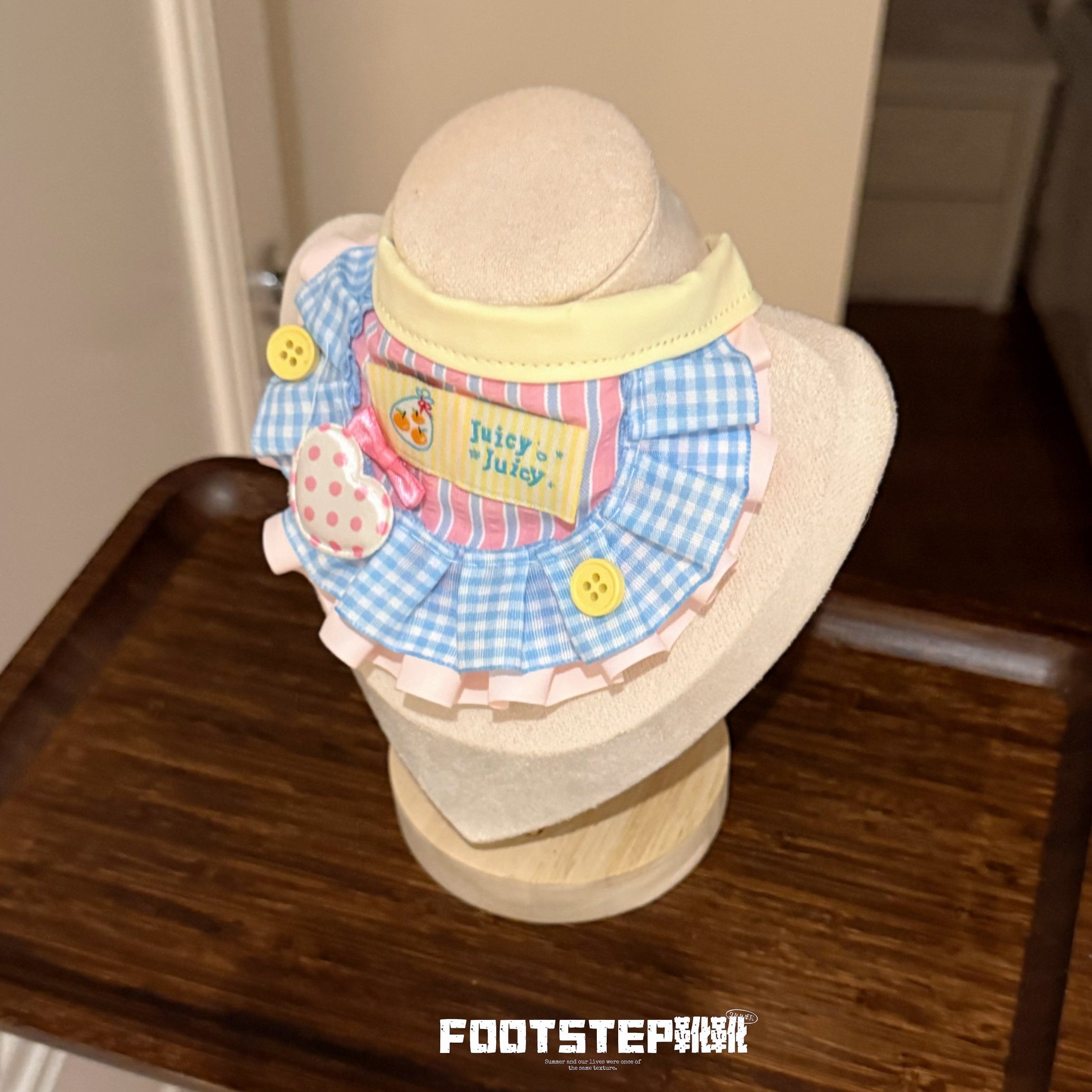 FOOTSTEP - Orange Soda Print Ruffle Pet Bib Pet Bibs FOOTSTEP