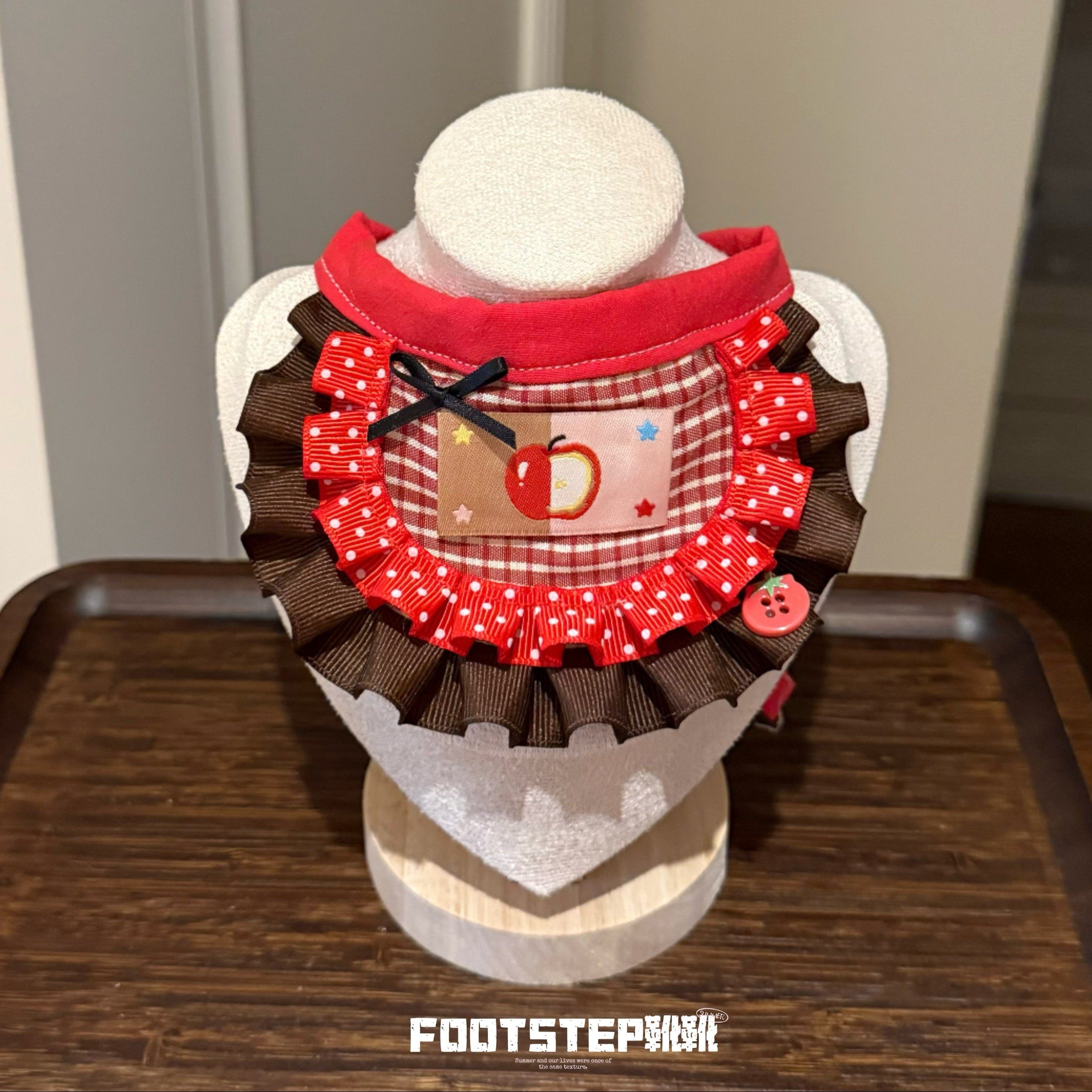 FOOTSTEP - Happy Apple Double Ruffle Pet Bib Pet Bibs FOOTSTEP