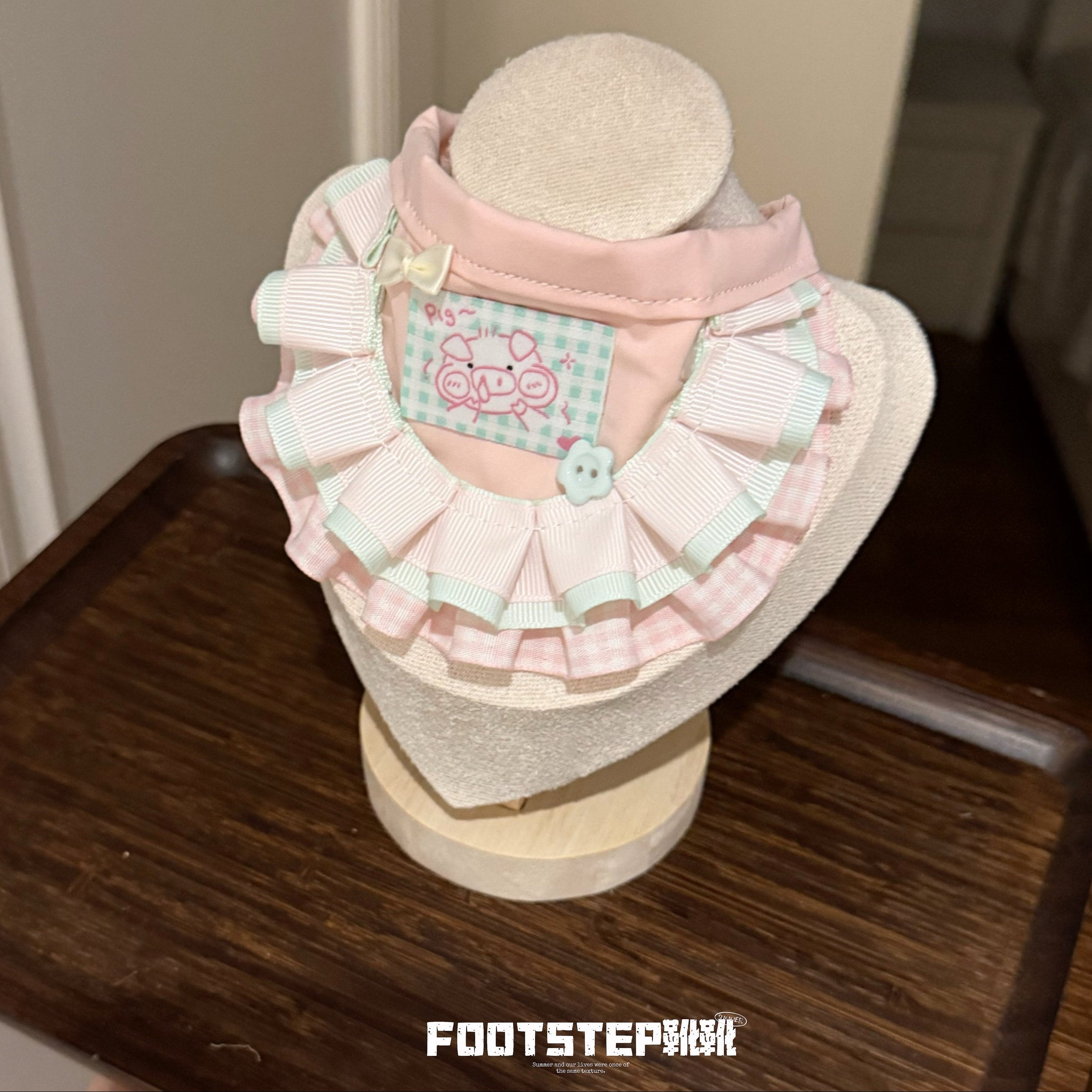 FOOTSTEP - Pink Pig Double Ruffle Pet Bib Pet Bibs FOOTSTEP
